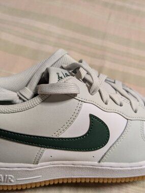 Nike Air Force 1 Low Size 5Y Women’s Size 6.5 Photon Dust White New Condition